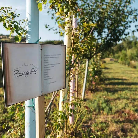 Hébergement de vacances Borgo Fe' *