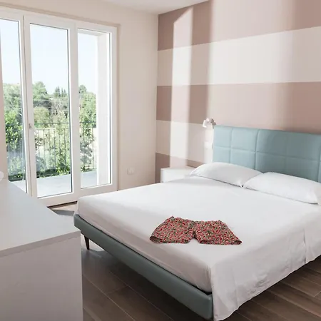 Hébergement de vacances Borgo Fe' *